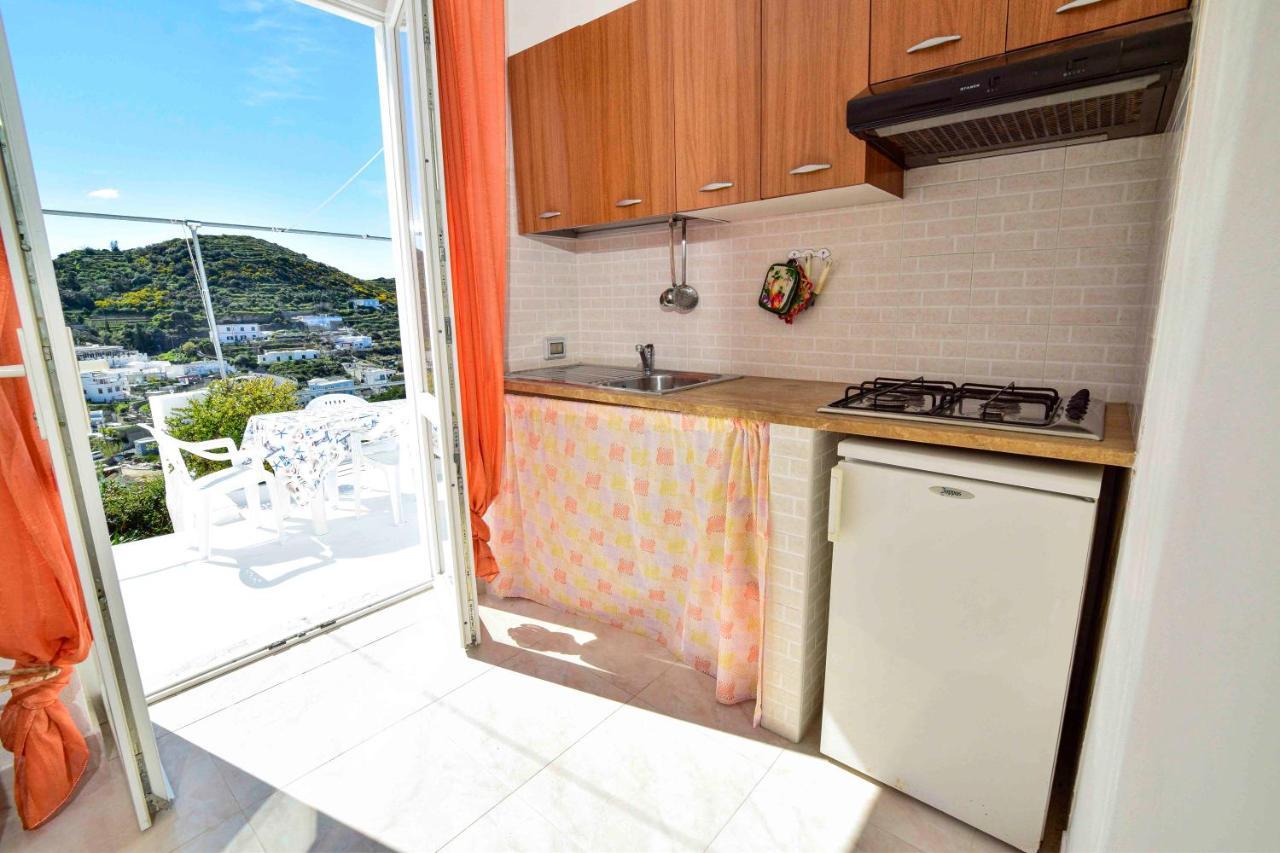 Solemareponza Casa Bougainvillea ภายนอก รูปภาพ