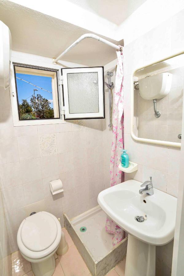 Solemareponza Casa Bougainvillea ภายนอก รูปภาพ